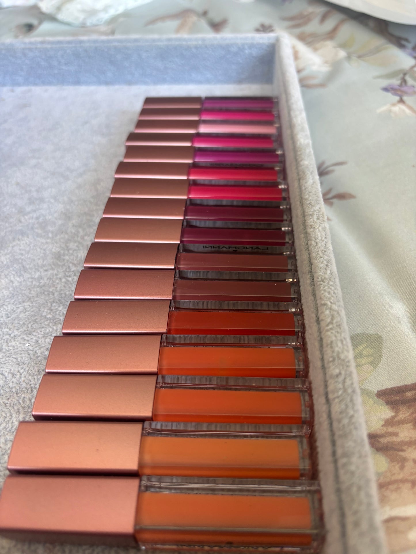 Random Lip Gloss
