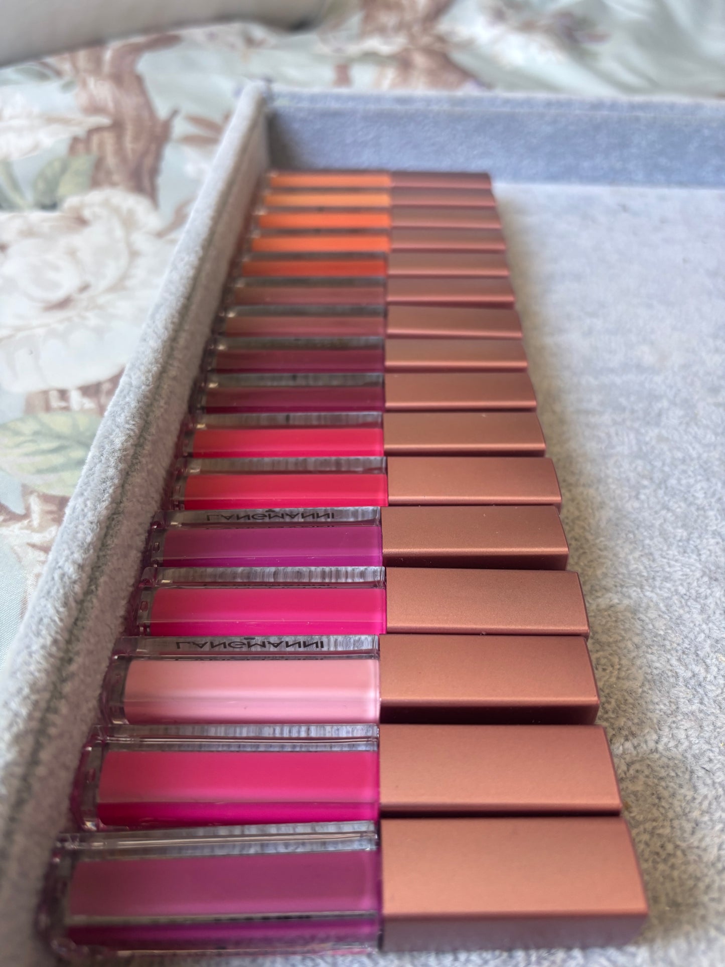 Random Lip Gloss