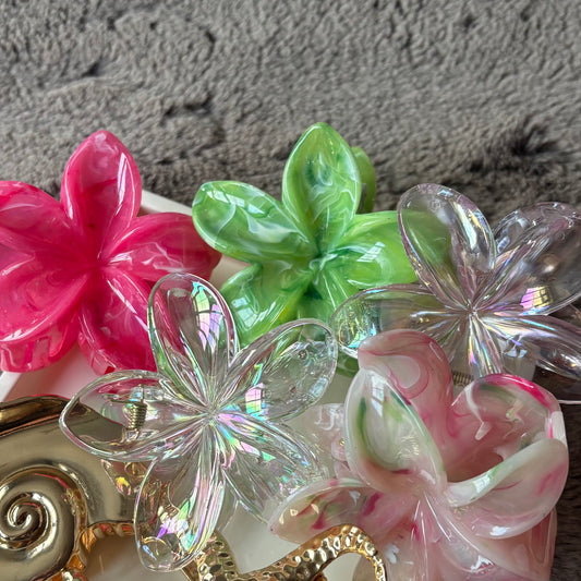 Flower claw clip