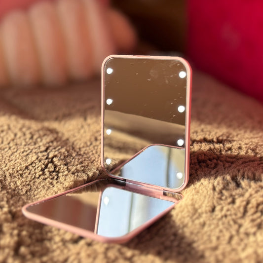 Compact Light up Mirror