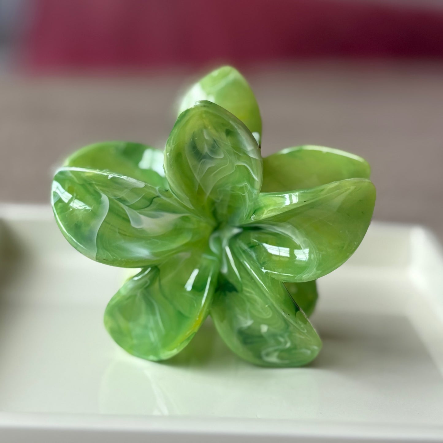 Flower claw clip